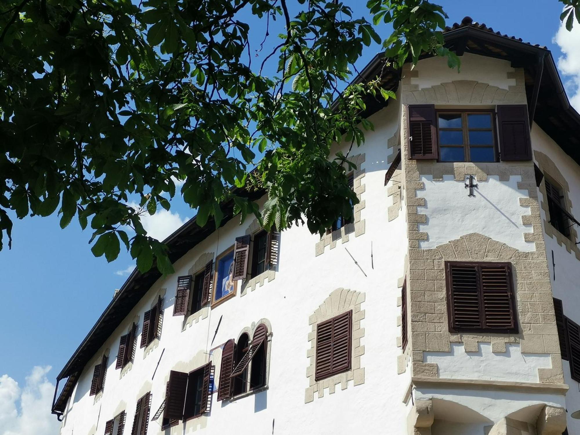 Ansitz Grustdorf Apartment Appiano Sulla Strada Del Vino Exterior photo